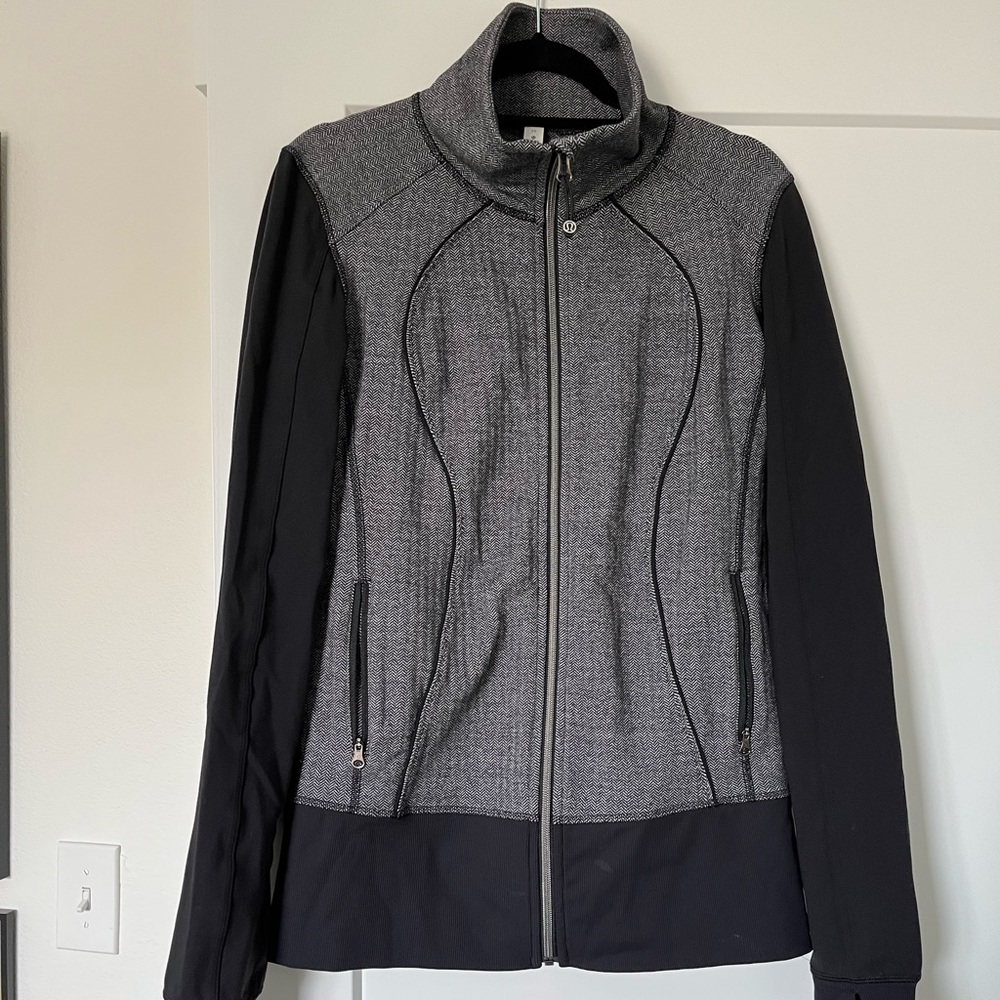 EUC Lululemon jacket